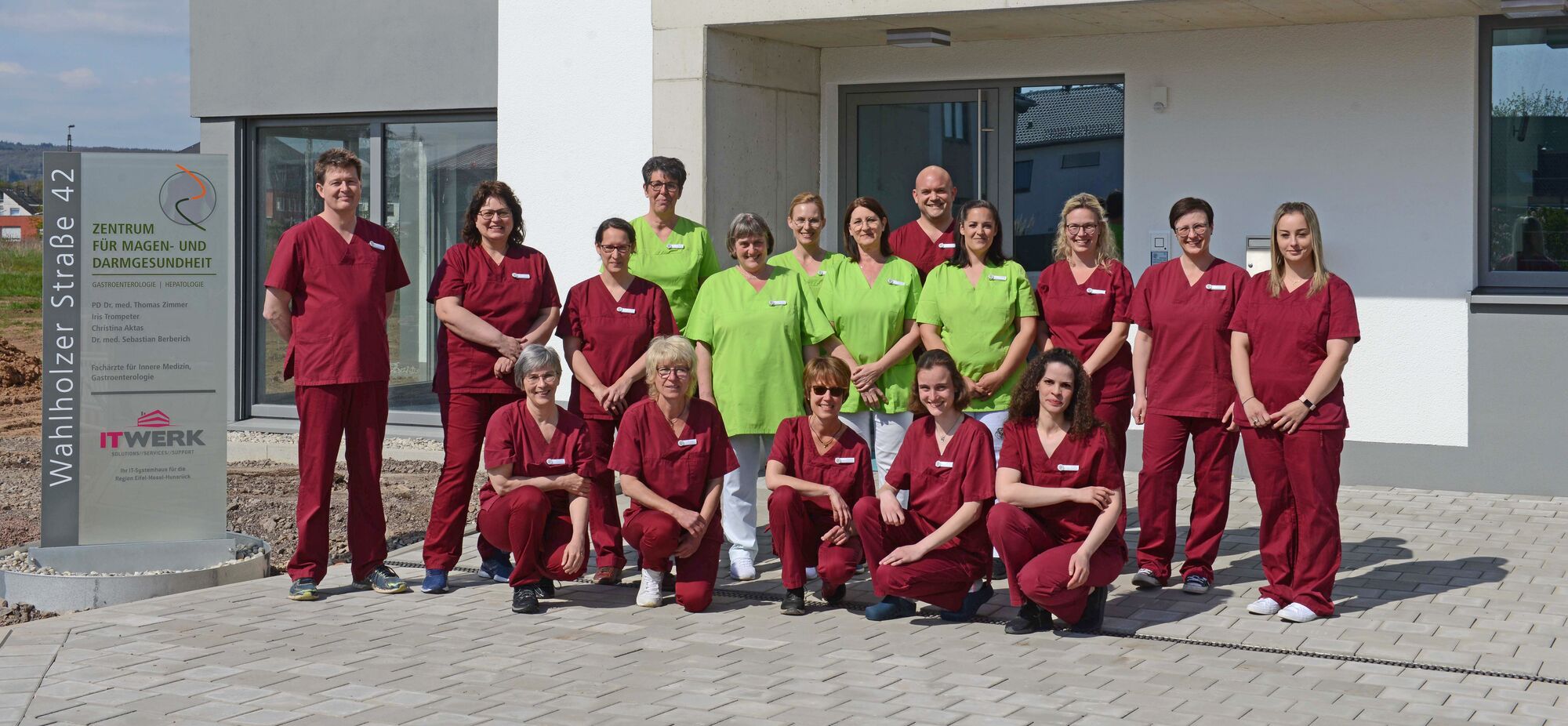Ein BIld des Teams im Zentrum für Magen- und Darmgesundheit in Wittlich-Wengerohr.